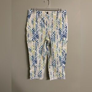 Chico’s Cargo Capri Pants Size 00 US 2 Stretch Coastal Blue Green Printed